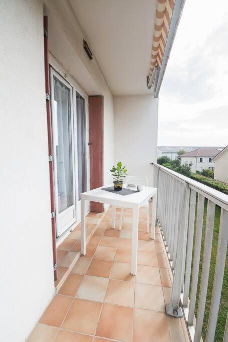 Le Coquet - Balcon - Proche Gare - Parking Leilighet Bourg-en-Bresse Eksteriør bilde